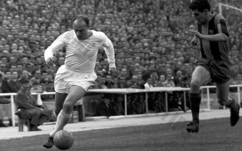 Alfredo Di Stefano is one of the best strikers in the world football