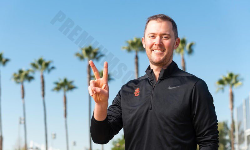 Lincoln Riley (University of Southern California – 10 million USD)