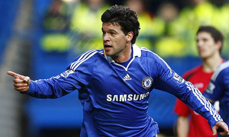 Michael Ballack is one of the typical central midfielders