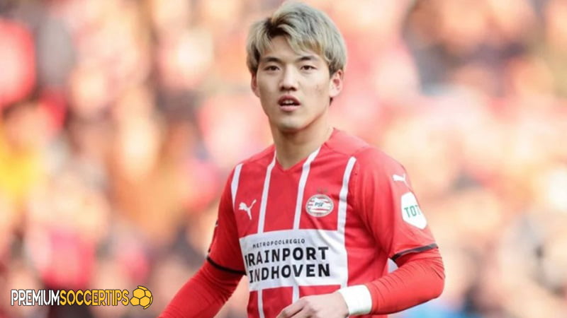 Single football players: Ritsu Doan (SC Freiburg)