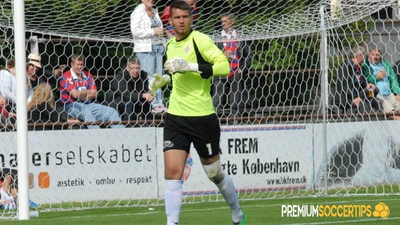 The tallest soccer player: Simon Bloch Jørgensen