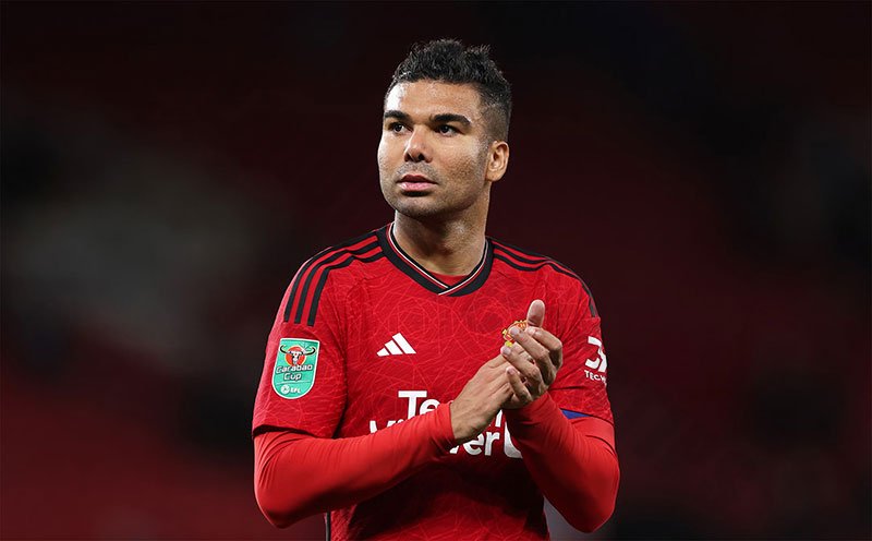 Casemiro - Soccer players with the number 18