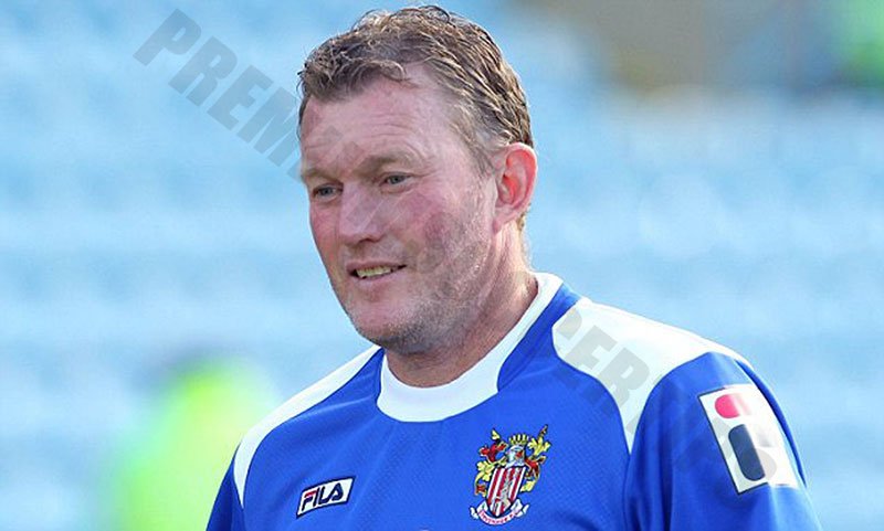 Dave Beasant - Oldest soccer players