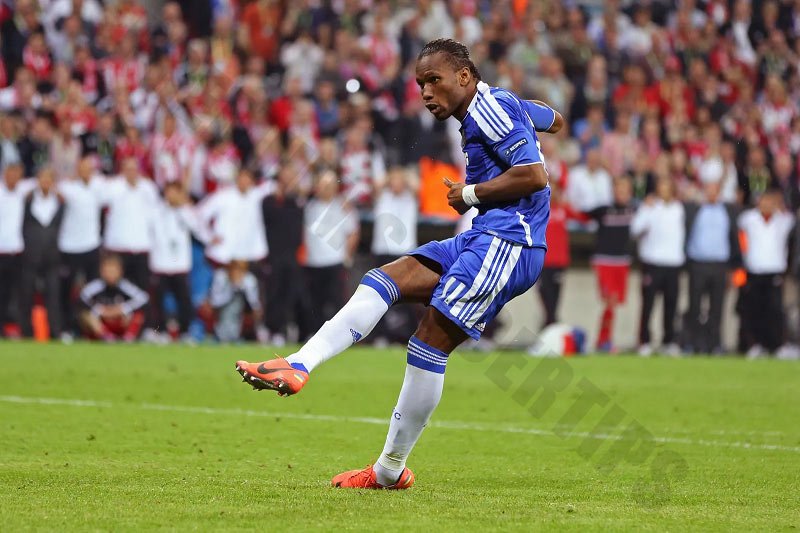 Didier Drogba - Football players with long hair