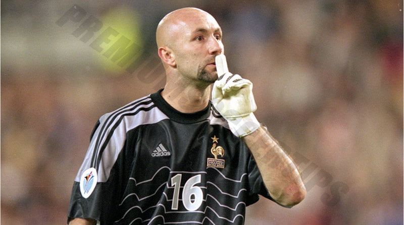 Fabien Barthez - Shortest goalkeeper in the Premier League