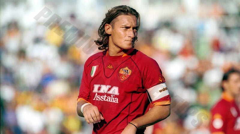 Francesco Totti - Football players with long hair