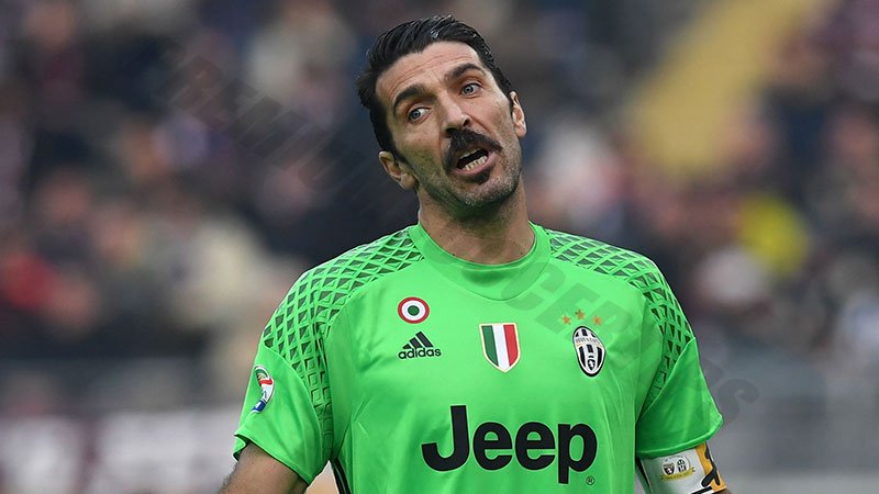 Gianluigi Buffon - Expensive goalkeeper