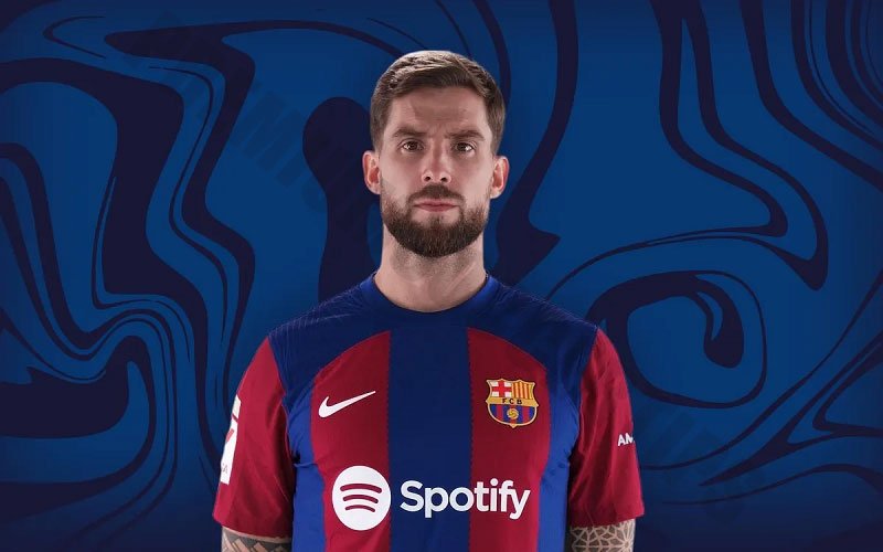 Iñigo Martínez - Best left-footed centre-backs