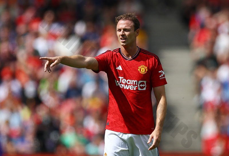 Jonny Evans - Oldest players in the Premier League