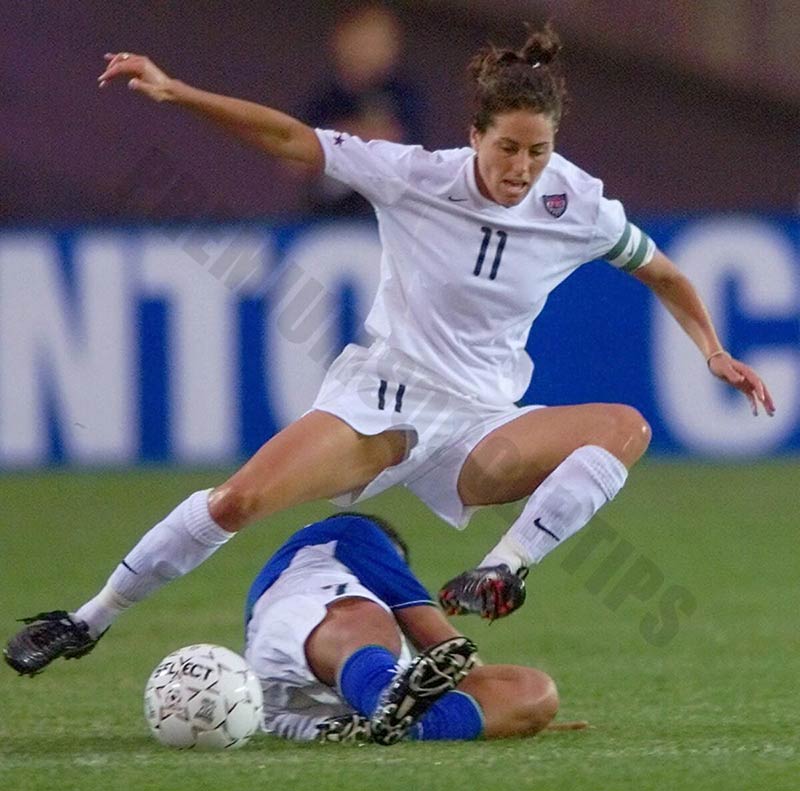 Julie Foudy - Best player US women's soccer