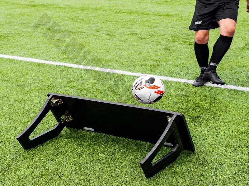 Mobile wall rebounder - Best gifts for soccer playersMobile wall rebounder - Best gifts for soccer players