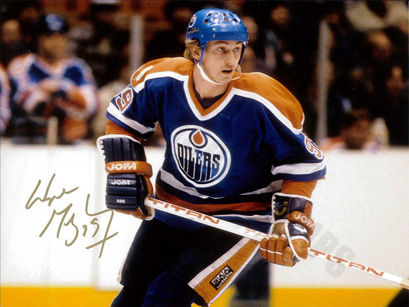 Best ice hockey player in the world: Wayne Gretzky