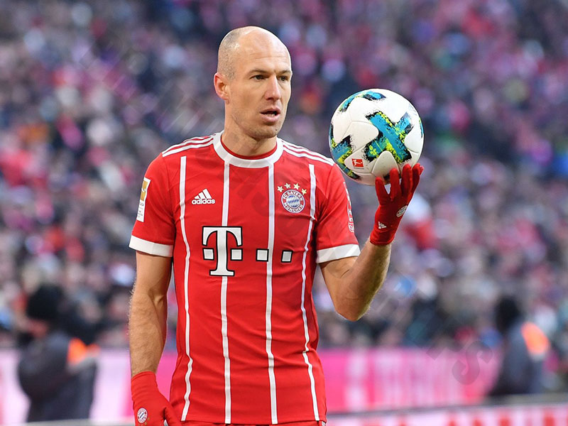 Famous bald soccer players: Arjen Robben