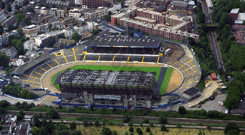 Oldest football stadium in the world: Stamford Bridge (England - 1877)