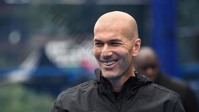 Who is the best player of the 21st century​: Zinedine Zidane