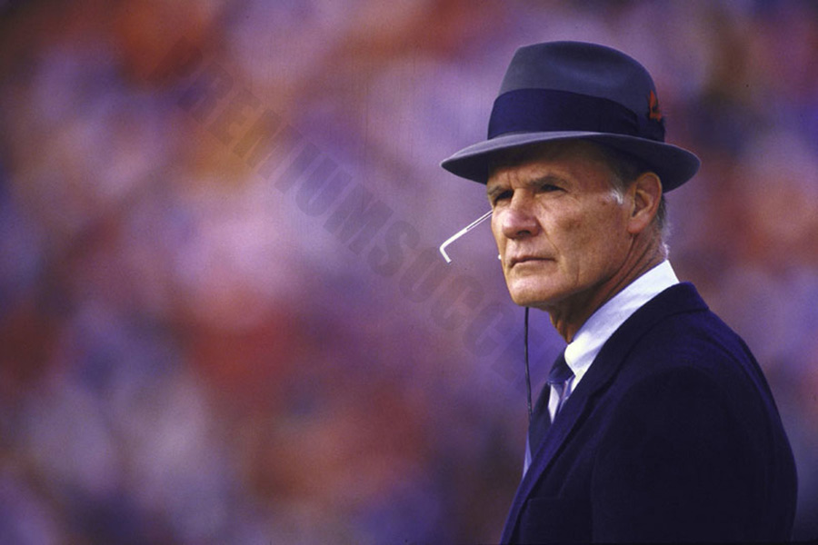 Most educated football managers: Tom Landry – Dallas Cowboys