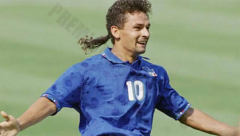 Roberto Baggio is truly a great number 10 player of Italian football