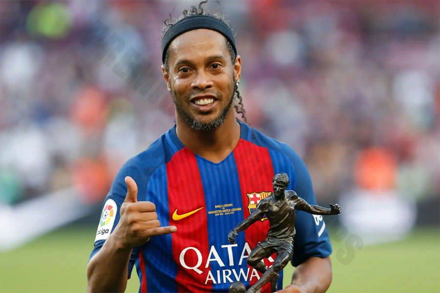 Most missed penalties: Ronaldinho – 13