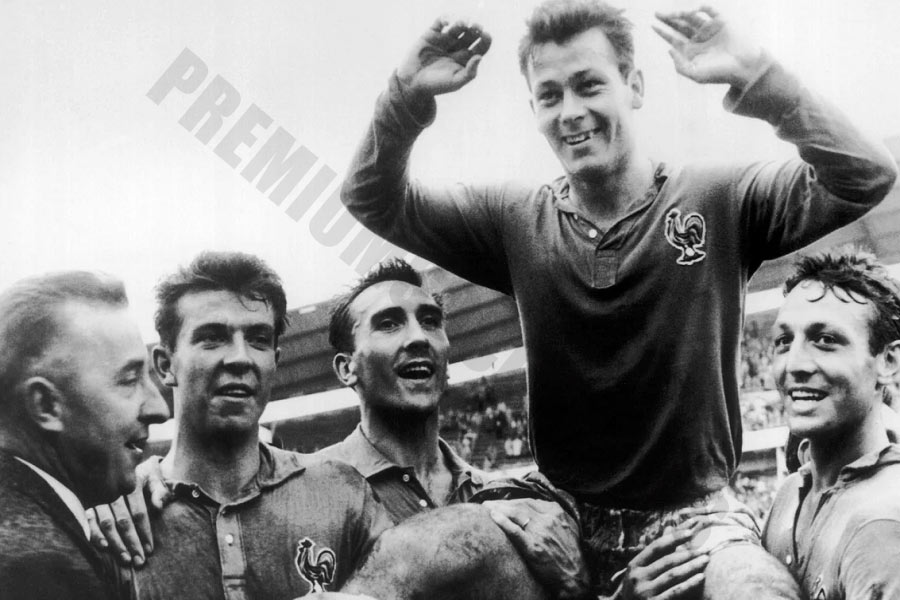 Just Fontaine - Scored 13 hardest soccer goal in history