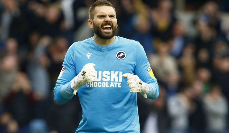 Bartosz Białkowski - Excellent goalkeeper, solid defender of the goal