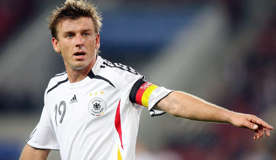 Bernd Schneider - Creative midfielder with excellent technique, dubbed "The White Brazilian"
