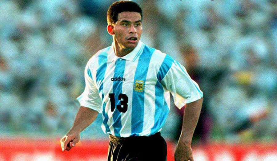 Fernando Cáceres – Steel center back, solid support in defense
