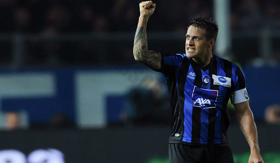 German Denis – Powerful striker, hero of difficult times