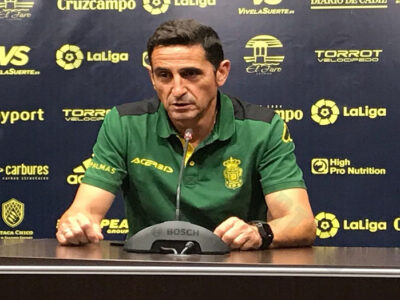 Manolo Jiménez – Legendary defender and coach who brought Sevilla to Europe