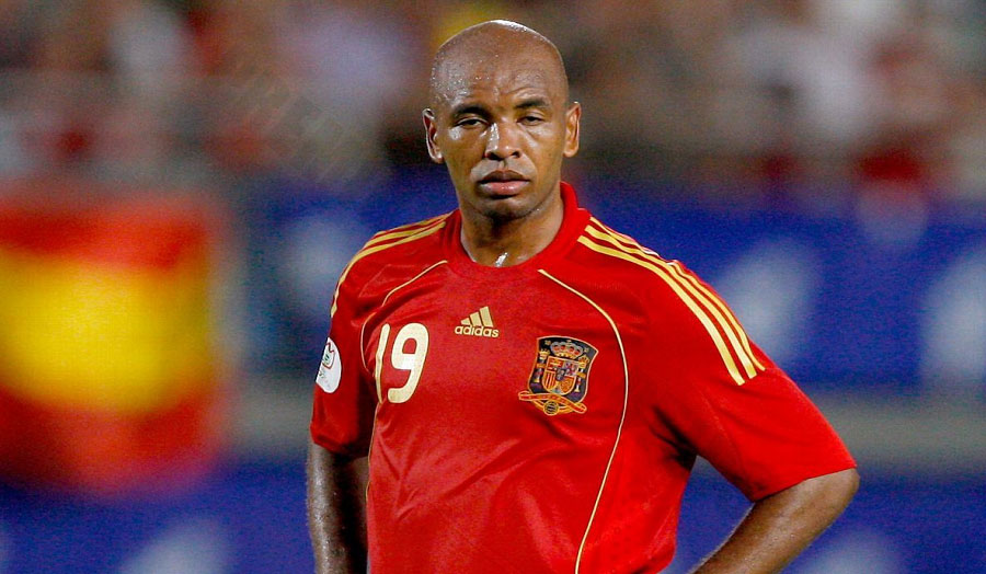 Marcos Senna - Outstanding leader and conductor of the 'Yellow Submarine', tactical vision unmatched