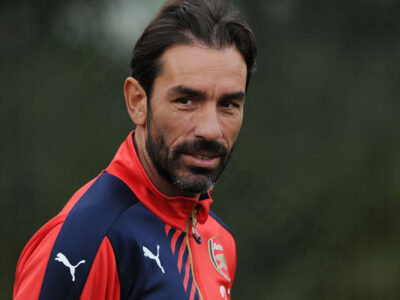 Robert Pirès - Former Arsenal star, with technique and experience, raises Villarreal's level in La Liga