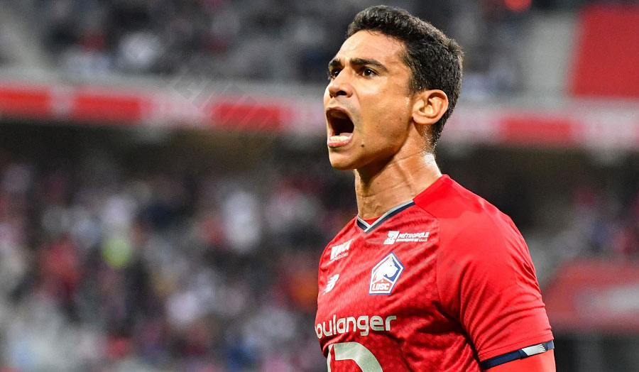 Benjamin André – Good tactical balance, helps stabilize defensive bets and draws