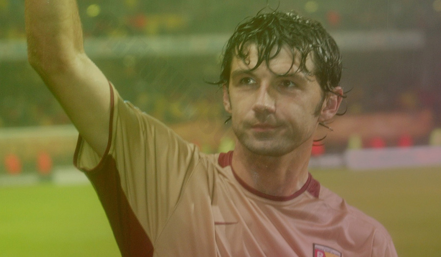Eric Sikora - A career dedicated to RC Lens, a living symbol of loyalty and steel spirit