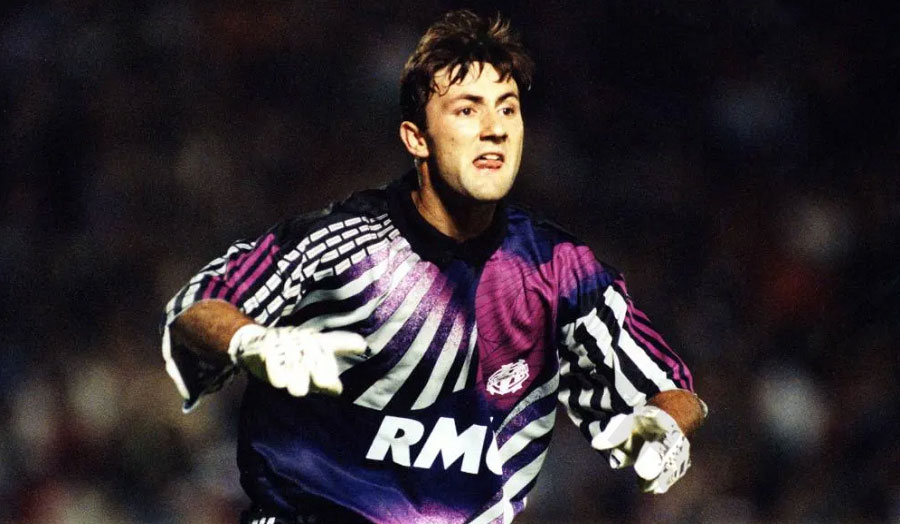 Fabien Barthez - Legendary goalkeeper started from Toulouse, the premise for the peak of World Cup 1998