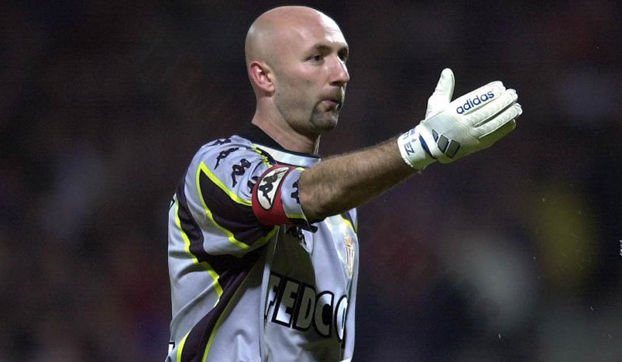 Fabien Barthez - The excellent goalkeeper who helped Monaco win the championship and shine in the Champions League