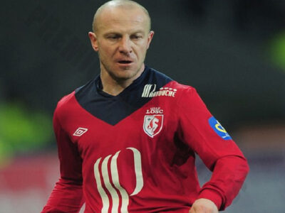 Florent Balmont – A steady central midfielder who dictates the game and helps the team maintain balance