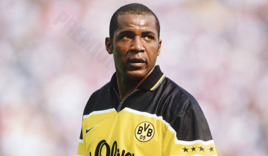Julio César - Brazilian centre-back who played in the World Cup, was a defensive fulcrum in the Coupe de France winning season