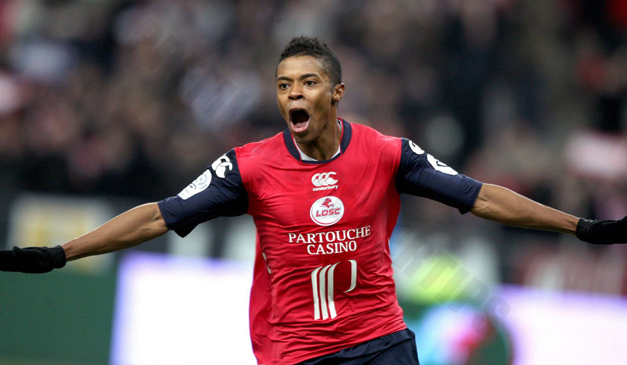 Michel Bastos – Dangerous winger, supports long-range shots, free kicks and over-goal bets