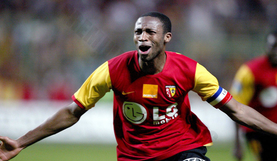 Seydou Keita - The calm, intelligent midfield king who always knows how to control the game from the middle