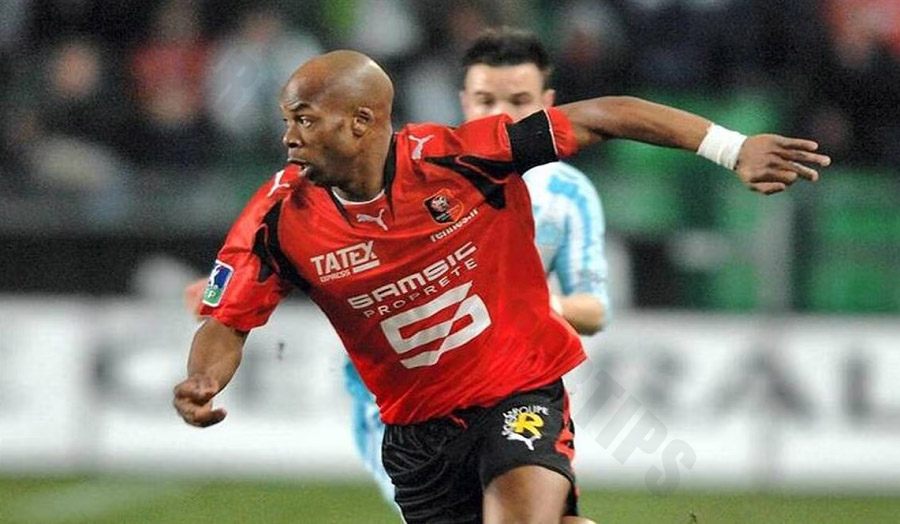 Sylvain Wiltord - Versatile striker, sharp scorer, plays an important role in the attack