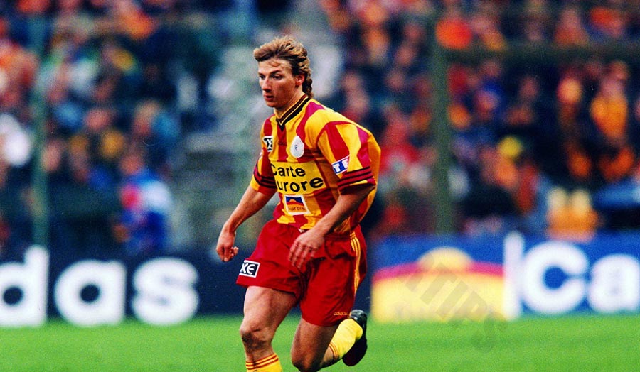 Tony Vairelles - A complete striker with a fiery style, always knows how to make a difference in important moments