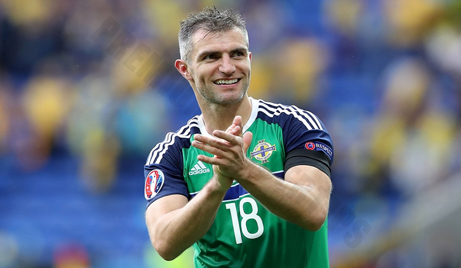 Aaron Hughes – The Steadfast Shield That Keeps Underdogs from Breaking