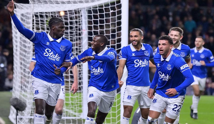 Everton – Despite many struggling seasons, Everton has remained resilient in the league since 1992