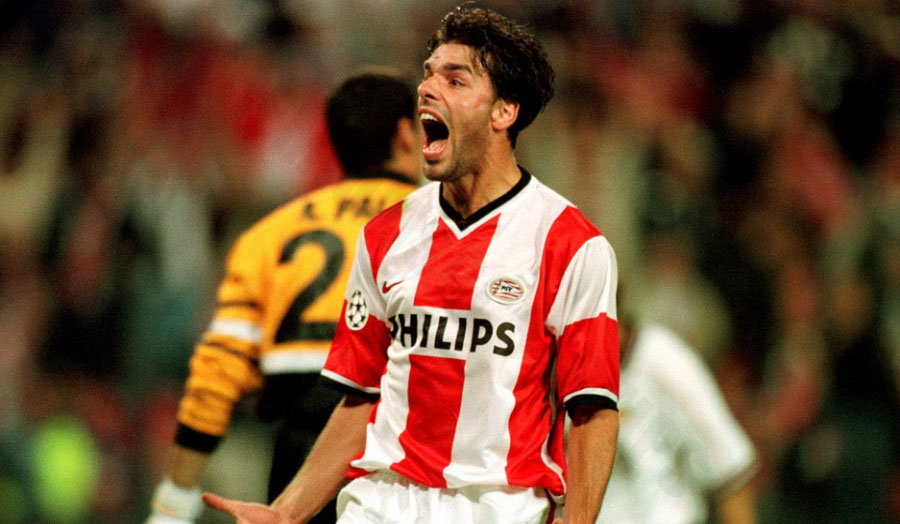 Ruud van Nistelrooy – A specialist in seizing opportunities in the penalty area with a terrifying killer instinct