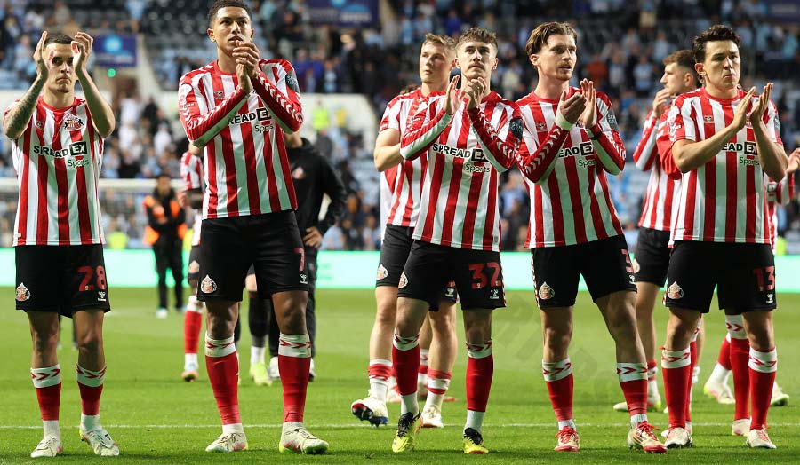 Sunderland 2002/03 - Usually lose from the first half and gradually fade away, betting early or shaking after conceding goals is very effective
