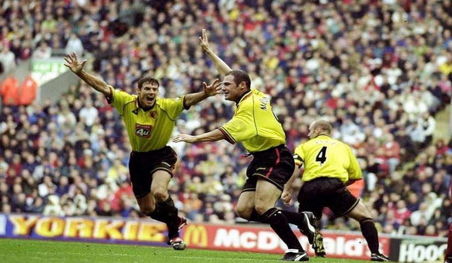 Watford 1999/2000 - Extremely weak away field, especially often losing late, ideal for last minute shocks