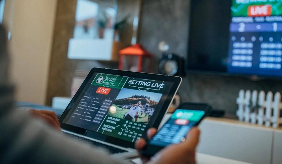 What does 1x2 mean in betting across different sports like football, hockey, and eSports